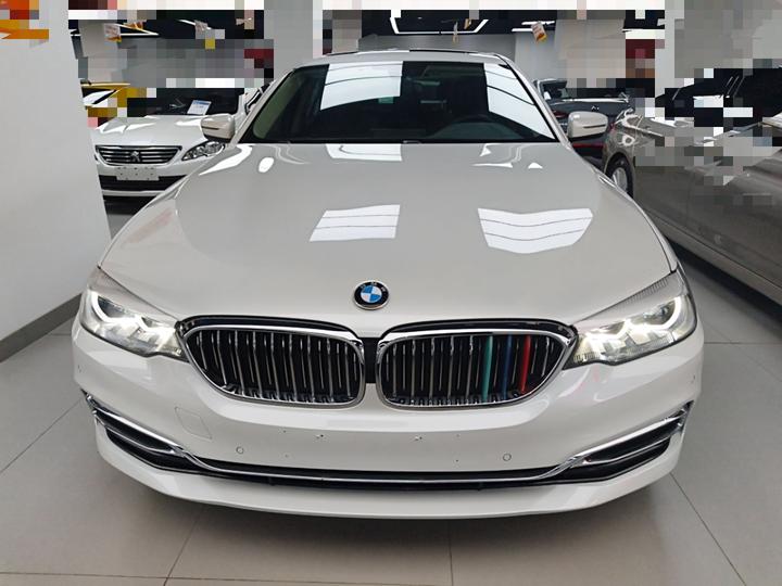 5 Series 2019 Facelift 525Li Luxury photo 2
