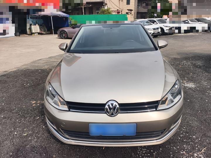 Golf 2016 230TSI AT Comfort photo 2