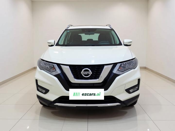 X-Trail 2017 2.0L CVT Comfort 2WD photo 2
