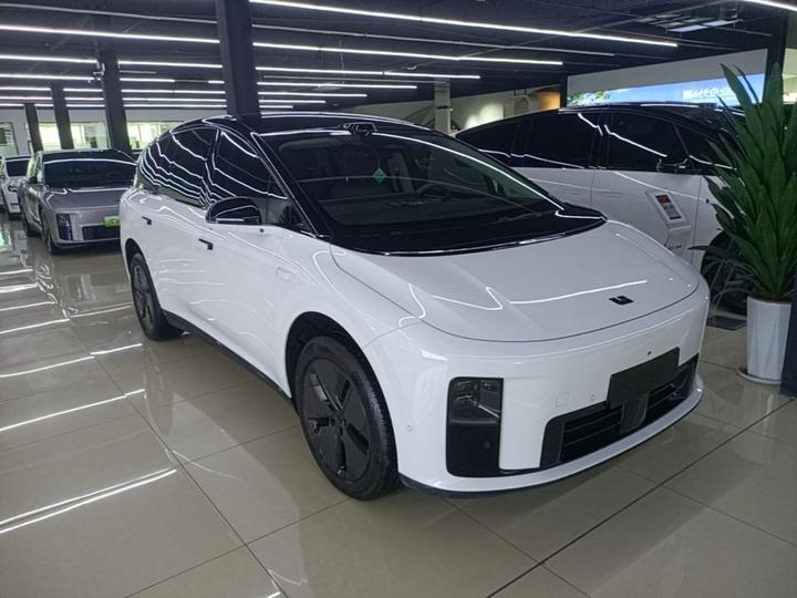 Li Auto i8 2025 Standard photo 3