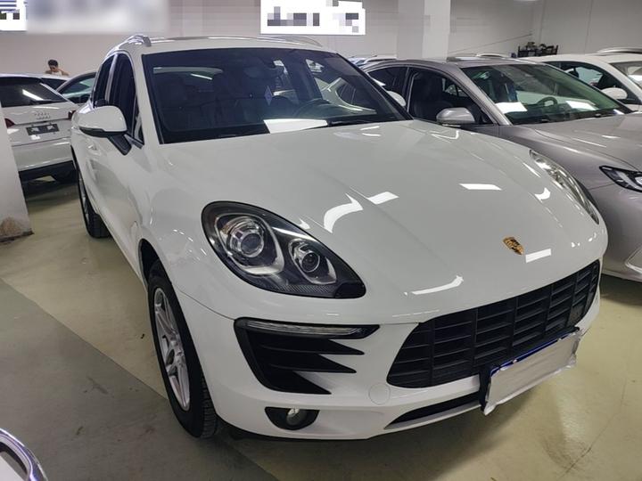 2016 Macan 2.0T photo 3