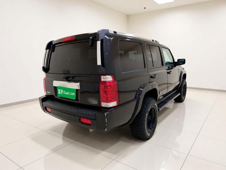 Classic 2008 5.7 HEMI photo 6