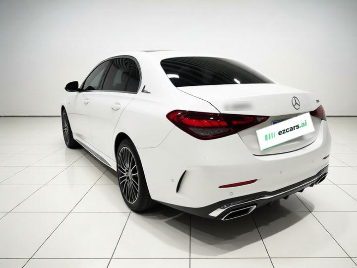 C-Class 2024 C 260 L Sport photo 4