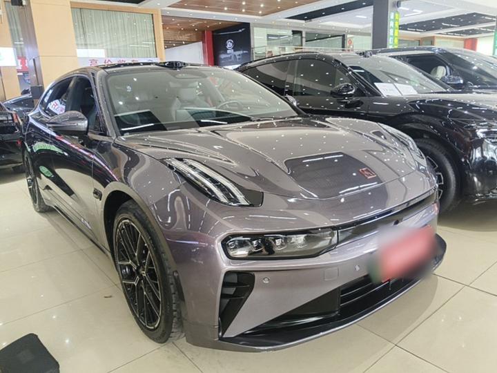 001 2026 95 AWD Max photo 3