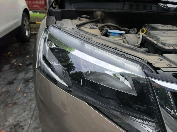 Kamiq 2018 1.5L AT Comfort China V photo 7