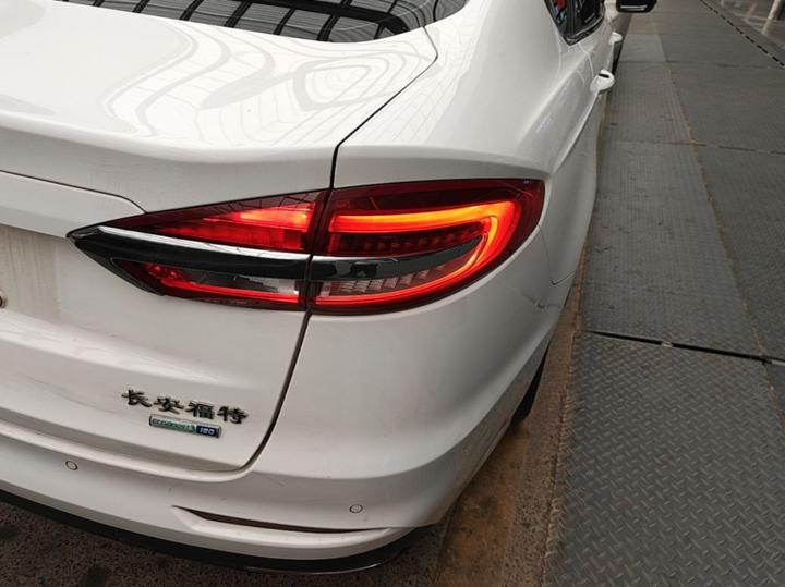 Mondeo 2020 EcoBoost 180 Fashion photo 7