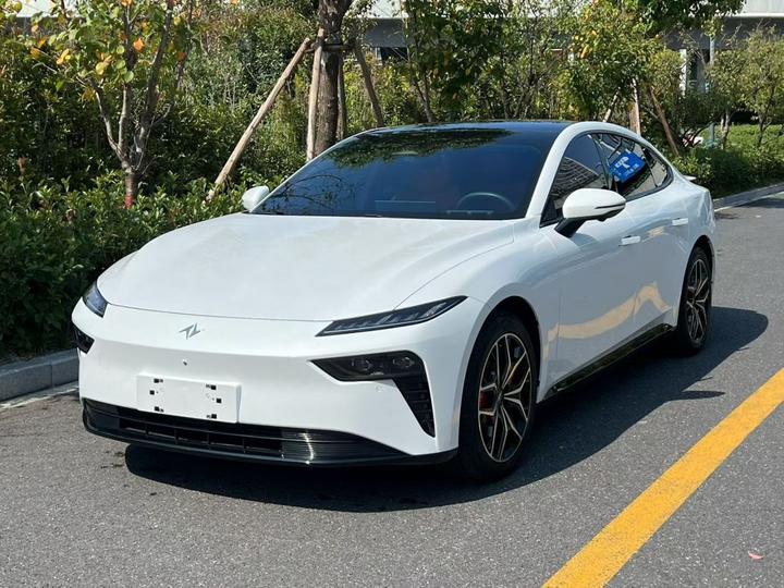 Yipai eπ007 2025 EV 650Max