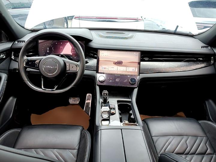 09 EM-P 2021 2.0T PHEV Halo 6-Seater photo 5