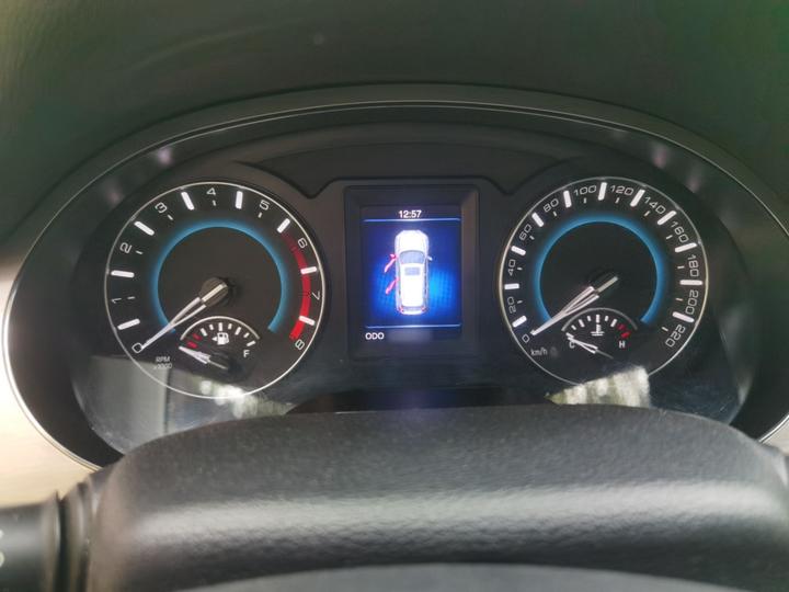 H2 2015 1.5T AT RWD Premium photo 4