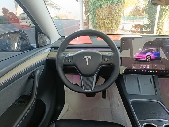 Model Y 2022 Facelift RWD photo 6