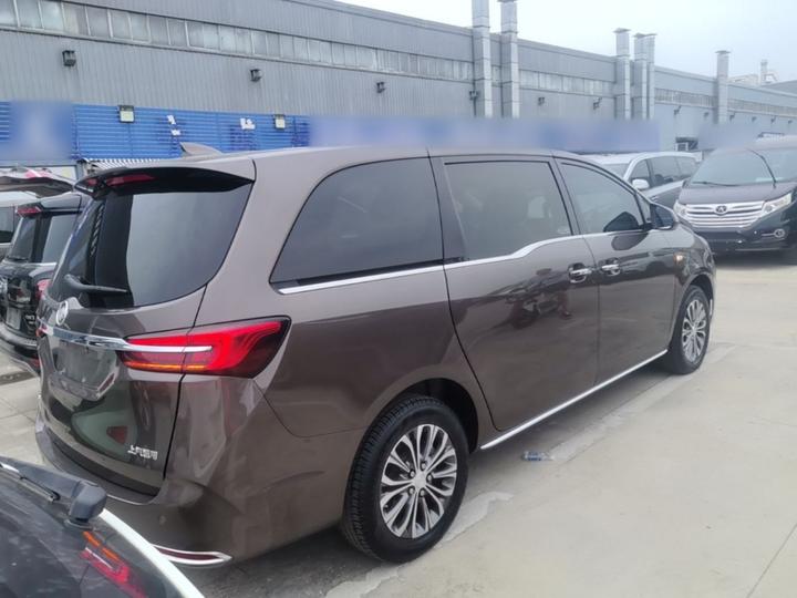 GL8 2023 Facelift Luxury photo 4