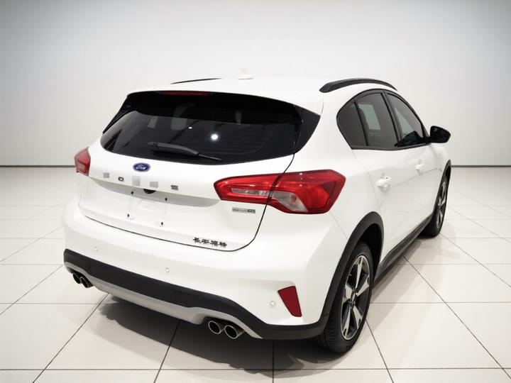 Focus Active 2020 EcoBoost 180 AT photo 4