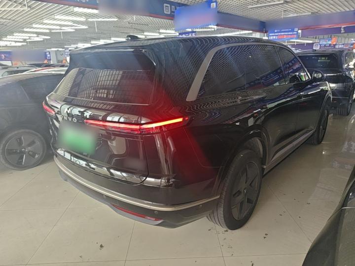 L90 2025 Max 6-Seater 85 photo 4