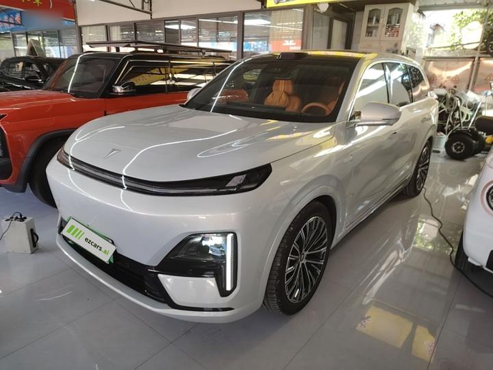 Deepal S09 2025 AWD Ultra+