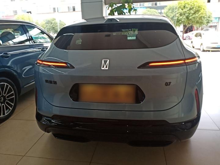 07 2024 Ultra EV AWD photo 3