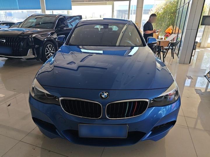 3 SeriesGT 2017 320i M Sport photo 2