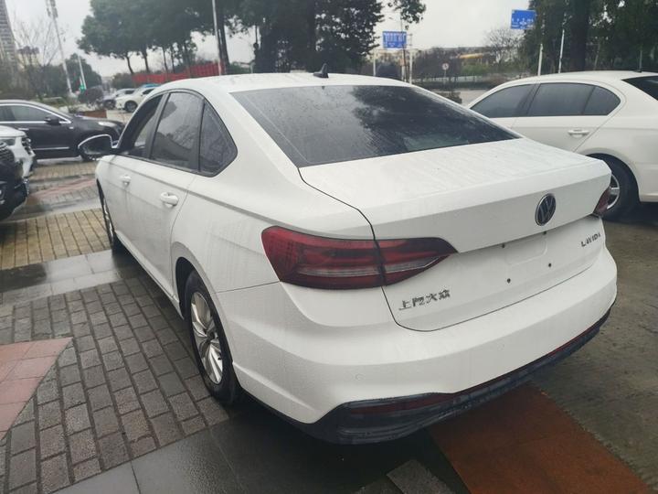 Lavida 2023 1.5L AT photo 4