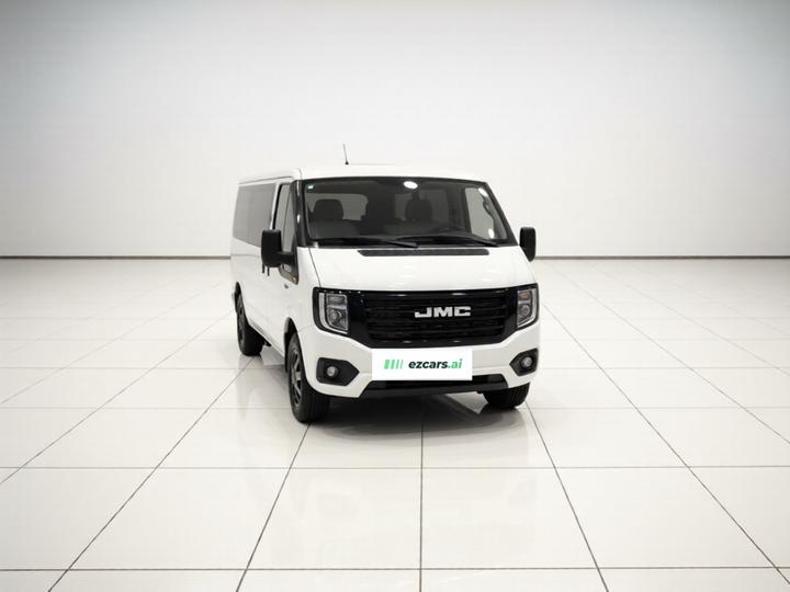 2023 2.0T MT Short Wheelbase 5-Seater photo 3