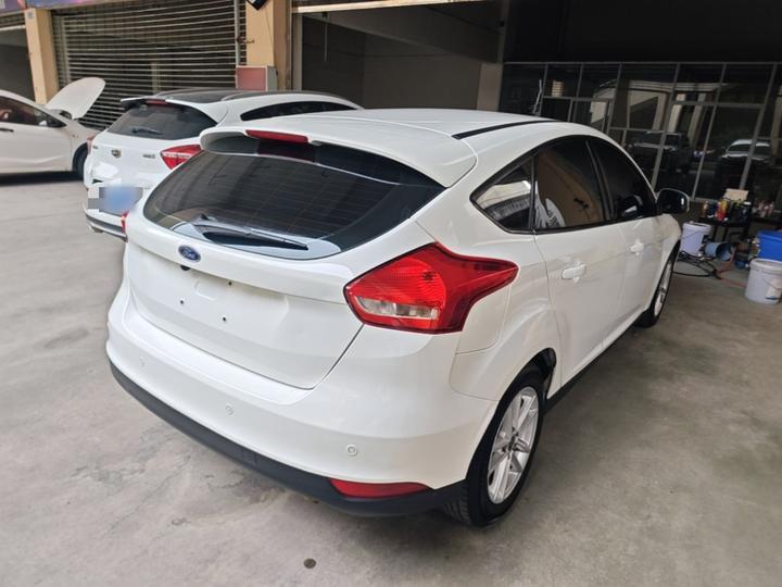 Focus 2015 Hatchback 1.6L AT photo 4