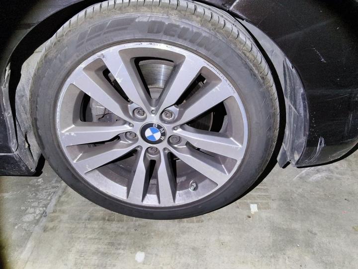 2 Series Imported 2017 220i Convertible Coupe Leading photo 8