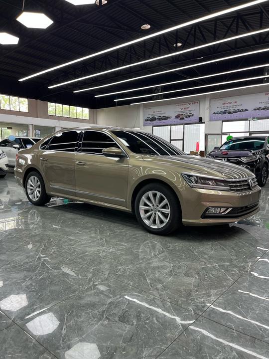 Passat 2017 330TSI DSG photo 2