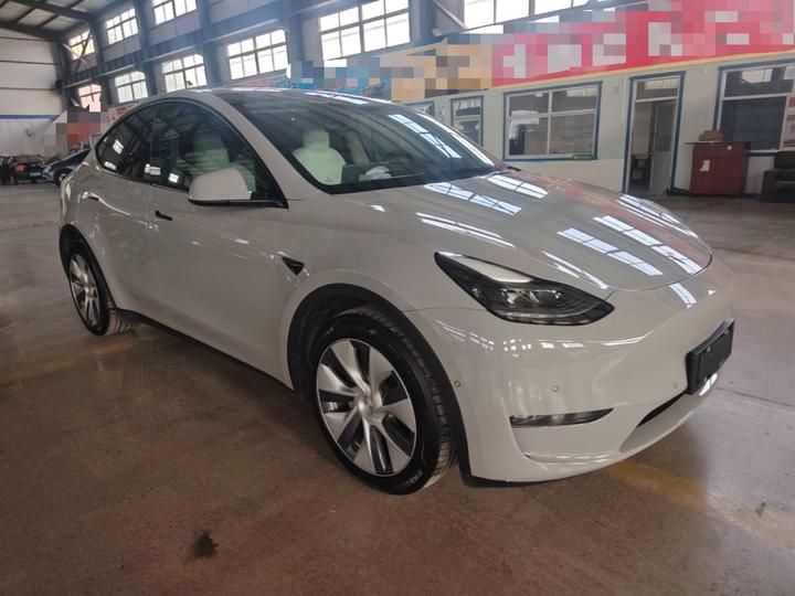 Model Y 2021 Standard Range RWD photo 3