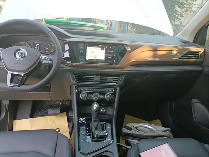 Tharu 2019 280TSI RWD Luxury China VI photo 8