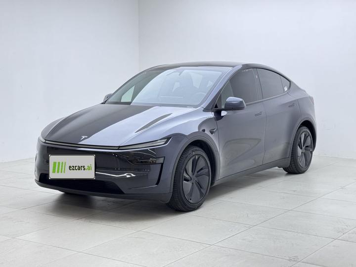 Model Y 2025 RWD