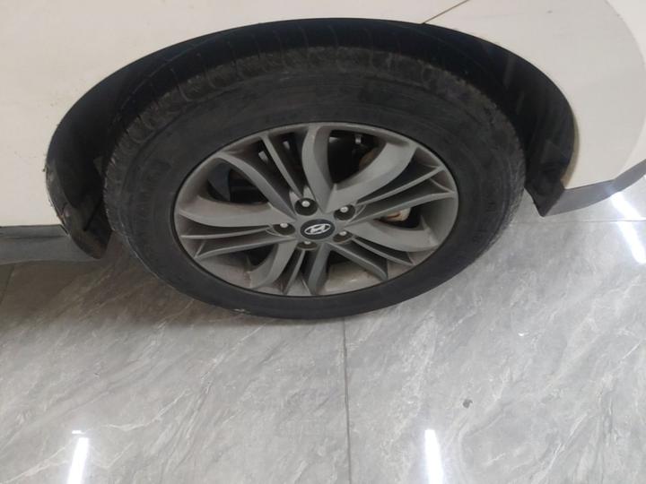 ix35 2013 2.0L AT RWD Smart GLS IV photo 8