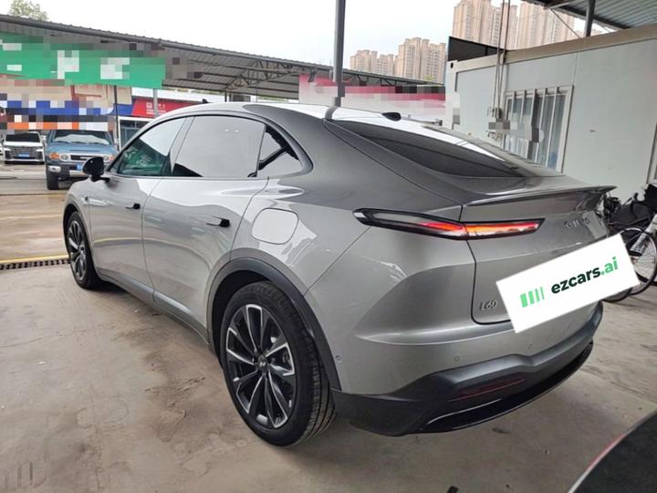 L60 2024 60kWh RWD photo 4