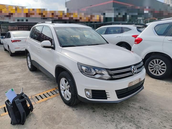 Tiguan 2013 1.8TSI AT RWD photo 3