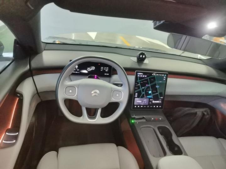 ET5T 2024 75kWh Touring photo 6