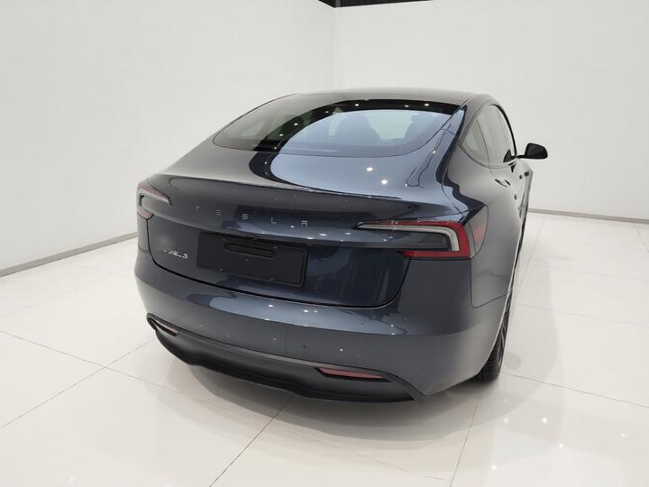 Model 3 2025 RWD photo 3