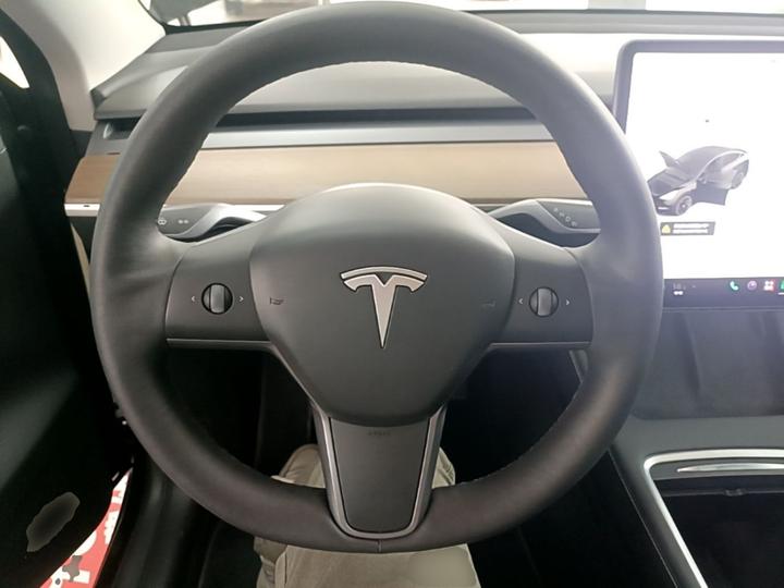 Model Y 2021 Standard Range RWD photo 6