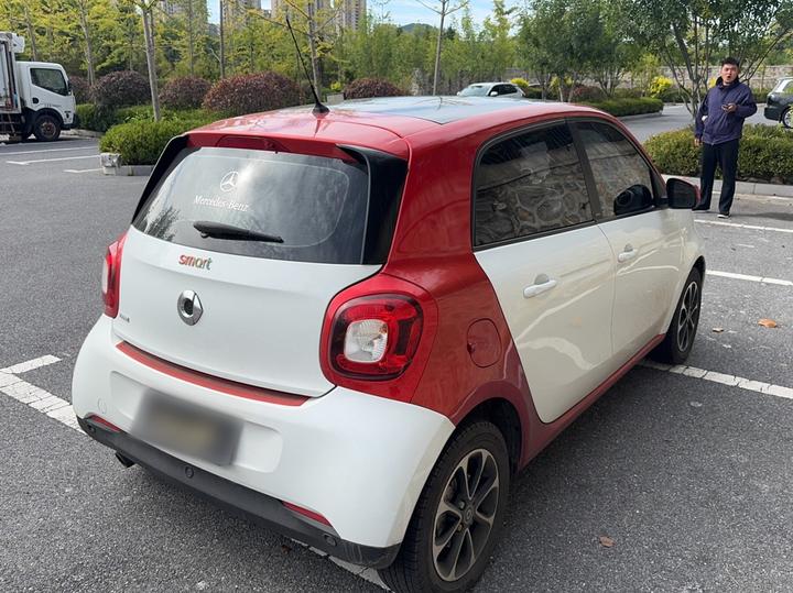 forfour 2016 1.0L 52 photo 4