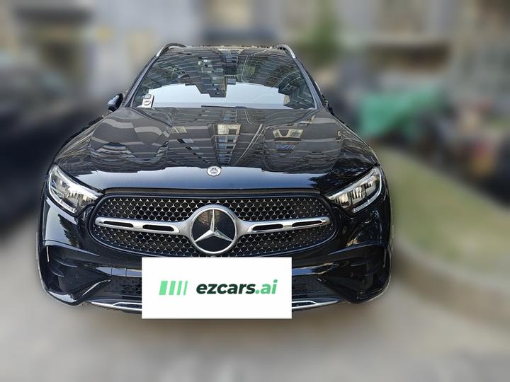 GLC 2024 GLC 300 L 4MATIC Dynamic 5-Seater photo 2