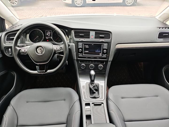 Golf 2018 230TSI AT Comfort photo 5
