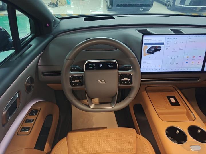 Li Auto i8 2025 Standard photo 6