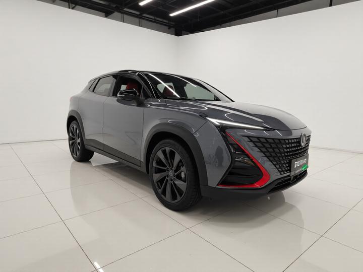 UNI-T 2020 1.5T Premium photo 3