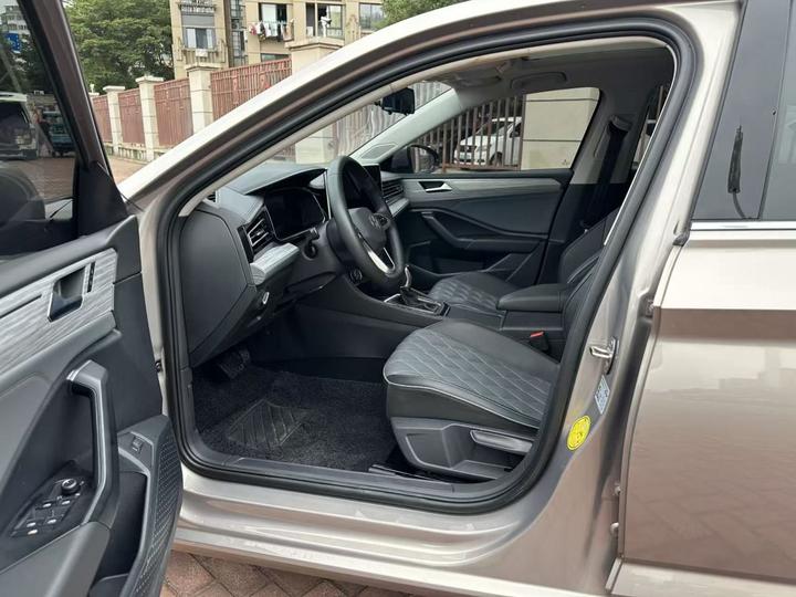 Sagitar 2023 300TSI DSG photo 6
