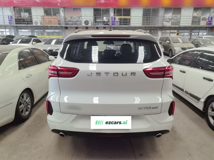 X70 2022 1.5T MT 5-Seater photo 5