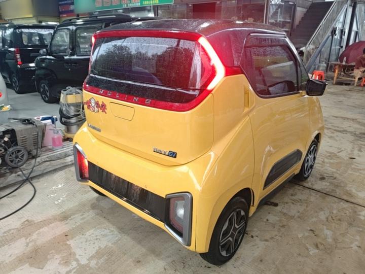 Wuling NanoEV 2021 photo 4
