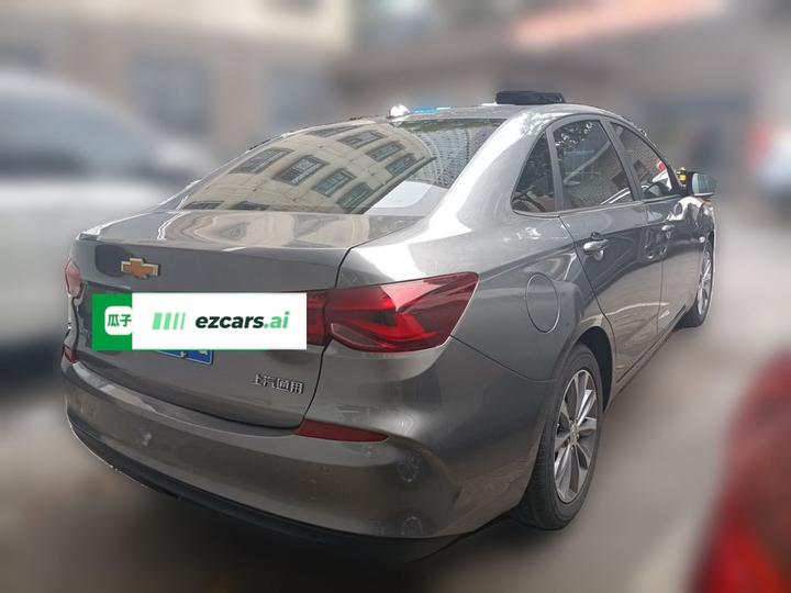 Cruze 2020 320 AT photo 4