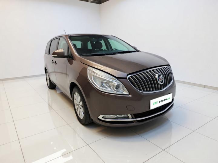 GL8 2015 2.4L Luxury Business Exclusive photo 3