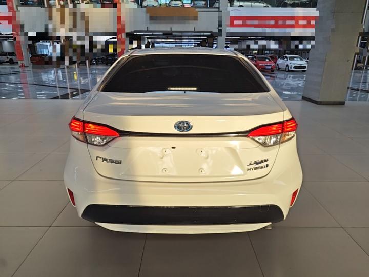 Levin 2022 Hybrid 1.8H E-CVT Luxury photo 3