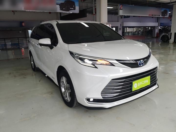 Sienna 2021 2.5L Hybrid Supreme photo 3