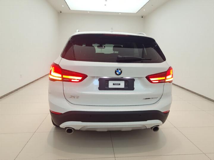 X1 2021 xDrive25Li Exclusive photo 5