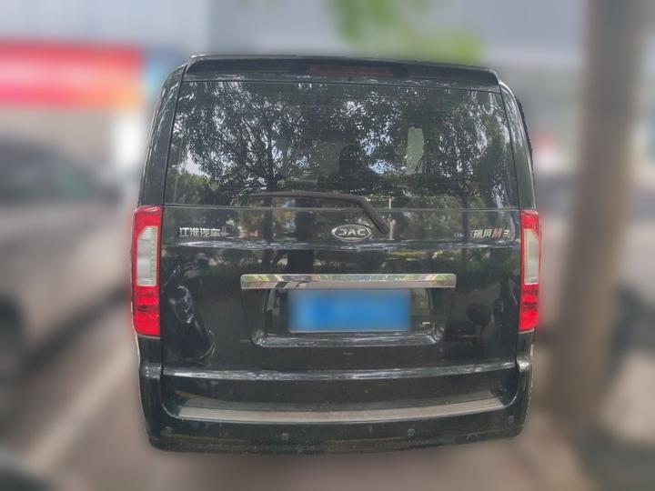 Refine M3 2018 1.6L Luxury Smart photo 3