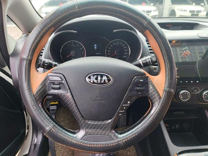 K3 2016 1.6L MT GLS photo 2