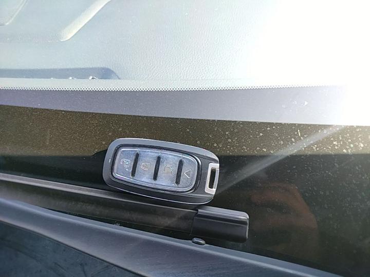 2020 260T AT 48V Mild Hybrid photo 8